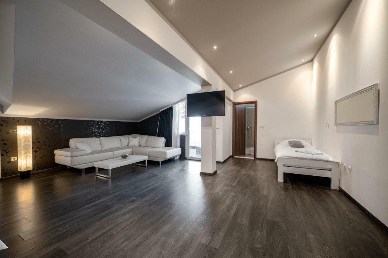 The Suites - Small Luxury Living Vodice Buitenkant foto