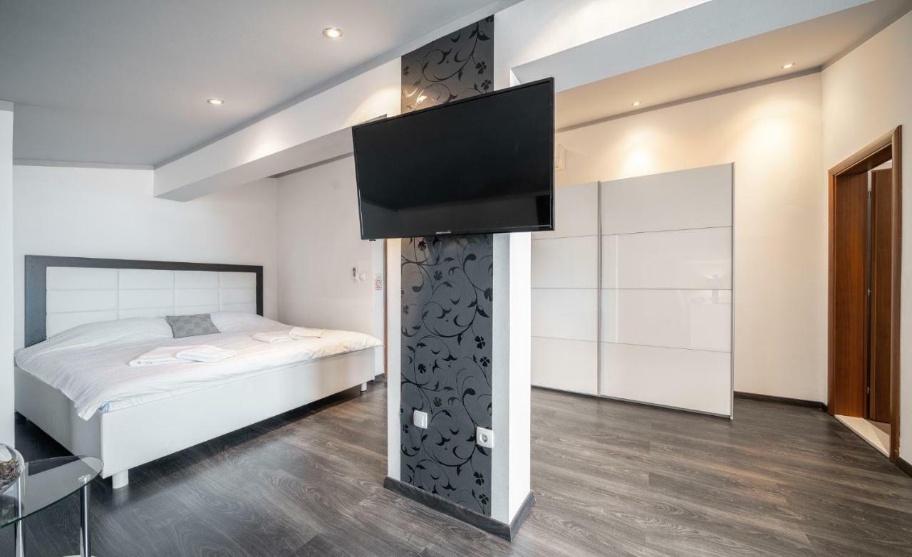 The Suites - Small Luxury Living Vodice Buitenkant foto
